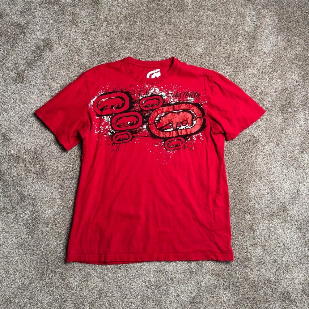 RED Y2K ECKO UNLTD "RHINOS" GRAPHIC TEE